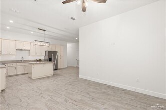 10 Allen Dr in Edinburg, TX - Building Photo - Building Photo