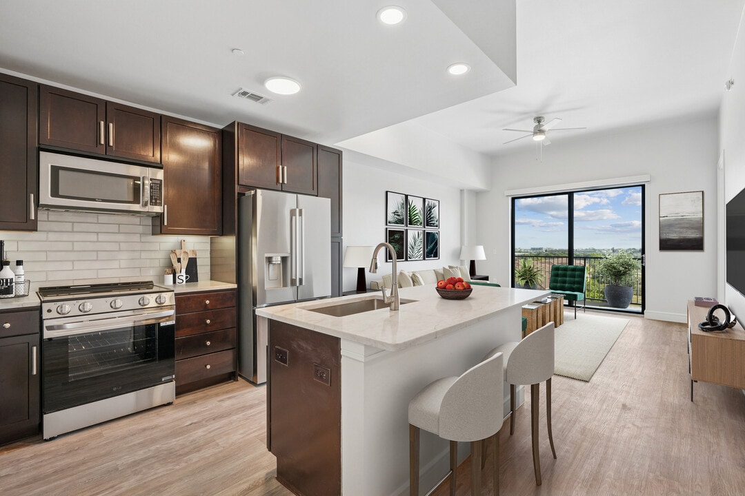 Memorial Hills in Houston, TX - Foto de edificio