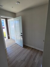 532 Destination Way, Unit A in Sandston, VA - Foto de edificio - Building Photo