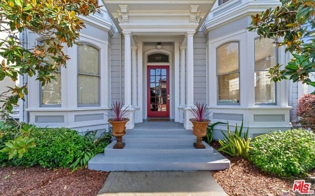 487 43rd St, Unit 1 in Oakland, CA - Building Photo - Building Photo