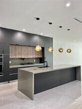 815 NE 17th Terrace in Fort Lauderdale, FL - Building Photo - Building Photo
