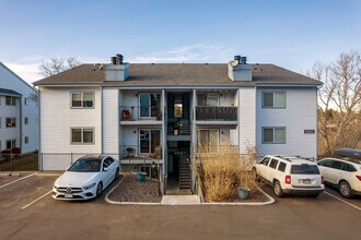 The Peaks At Green Mountain in Lakewood, CO - Foto de edificio - Building Photo