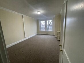 1114 Commonwealth Ave, Unit B in Boston, MA - Building Photo - Building Photo