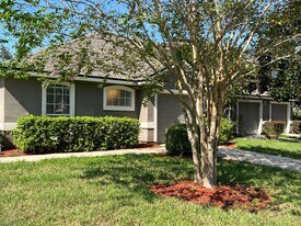 1815 Green Springs Cir in Fleming Island, FL - Building Photo