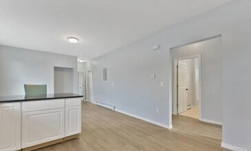 213 Westland St in Hartford, CT - Building Photo - Building Photo