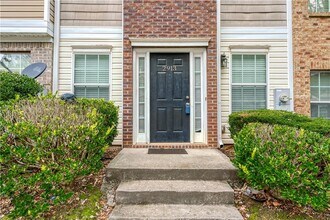 2913 Vining Ridge Terrace in Decatur, GA - Building Photo - Building Photo