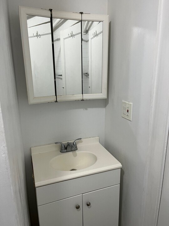 44 63rd St in West New York, NJ - Building Photo