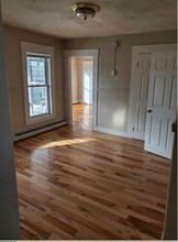 313 Amherst St in Manchester, NH - Building Photo - Interior Photo