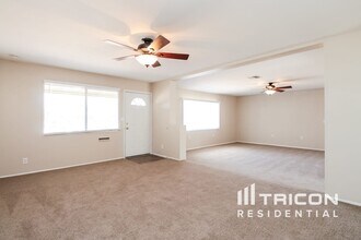 634 N Cliff Cir in Mesa, AZ - Building Photo - Building Photo