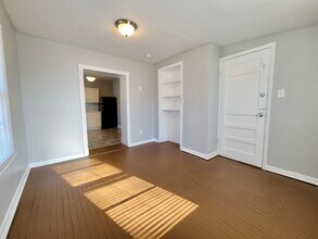 1117 W 41st Terrace in Kansas City, MO - Building Photo - Building Photo