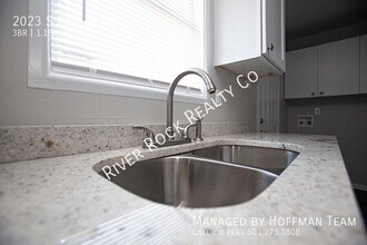 2023 S Rice St in Little Rock, AR - Foto de edificio - Building Photo