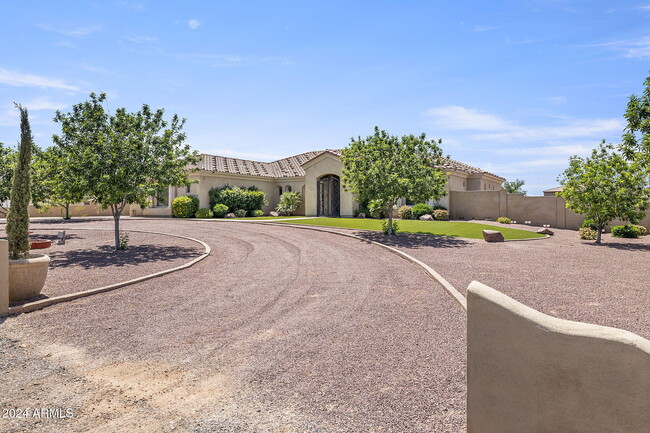 25824 S 194th St in Queen Creek, AZ - Foto de edificio - Building Photo