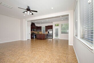 38 Cheswood Manor Drive in The Woodlands, TX - Building Photo - Building Photo