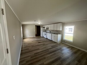 3301 Ogeechee Rd in Savannah, GA - Building Photo - Building Photo