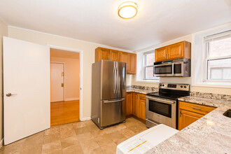 137 Chiswick Rd, Unit 2 in Boston, MA - Building Photo - Building Photo