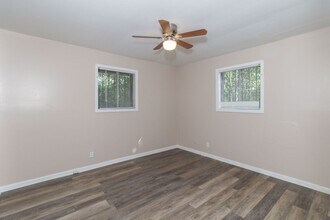 1052 Enoch Dr in Columbus, GA - Foto de edificio - Building Photo