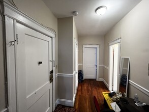 1173 Commonwealth Ave, Unit 9 in Boston, MA - Building Photo - Building Photo