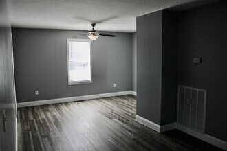 308 Chestnut Alley in Tullahoma, TN - Building Photo - Building Photo
