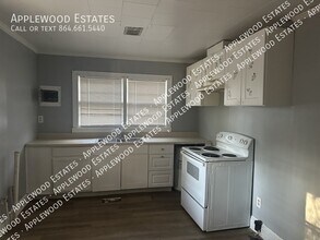 157 Hampton St in Wellford, SC - Building Photo - Building Photo