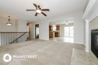 427 Sunflower Dr in Raymore, MO - Building Photo - Building Photo