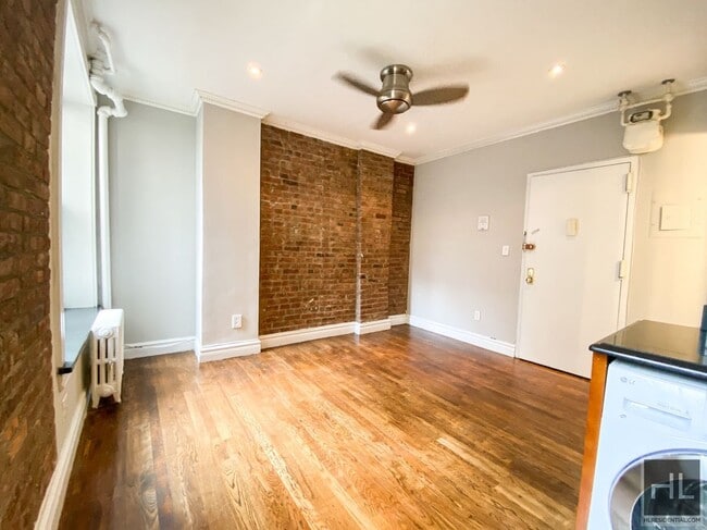 Mott Street in New York, NY - Building Photo - Building Photo