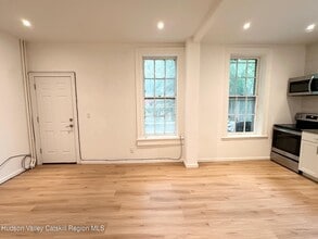 466 Main St in Catskill, NY - Building Photo - Building Photo