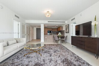 1170 101st St-Unit -302 in Bay Harbor Islands, FL - Building Photo - Building Photo
