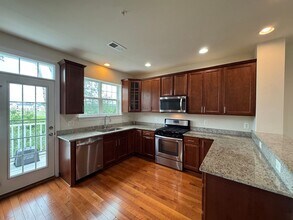 7412 Riding Meadow Way in Manassas, VA - Building Photo - Building Photo