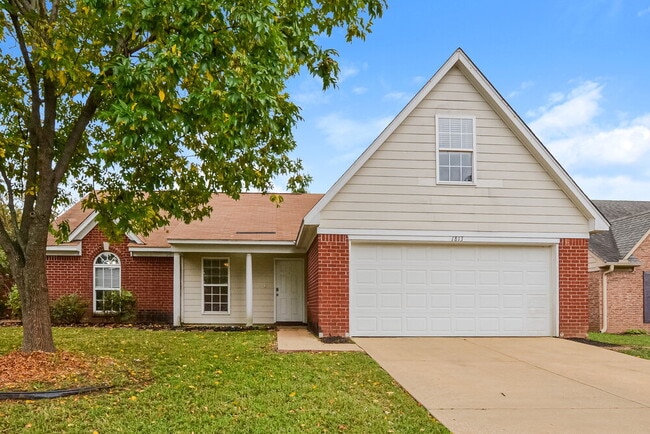 1813 Cherry Creek Dr
