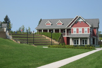 Harbor Highlands in Duluth, MN - Foto de edificio - Building Photo