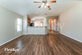 215 Mulberry Dr in Rockwall, TX - Foto de edificio - Building Photo