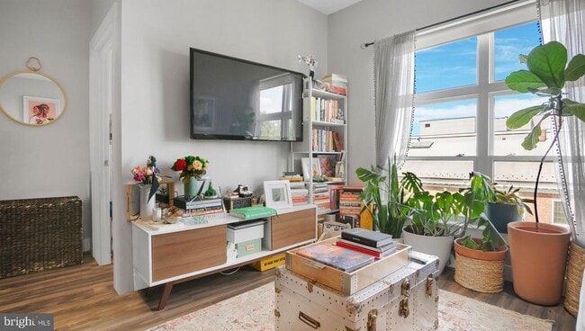 property at 1111 Orren St NE