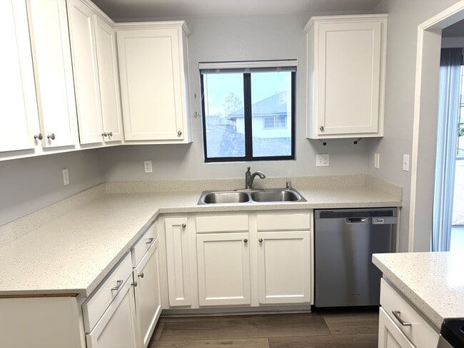 10885 Walnut St, Unit 10885