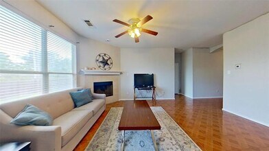 7605 Hollow Point Dr in Fort Worth, TX - Building Photo - Building Photo