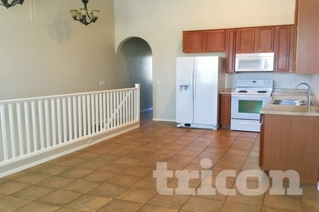 2355 E Huntington Dr in Phoenix, AZ - Building Photo - Building Photo