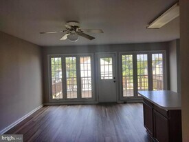 16804 Winston Ln in Woodbridge, VA - Building Photo