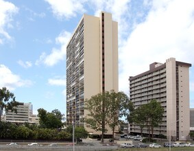 Kinau Lanais in Honolulu, HI - Building Photo - Building Photo