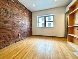 142 Bowdoin St, Unit 32 in Boston, MA - Building Photo