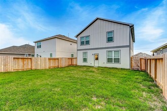 17859 Juneberry Seed St in Hockley, TX - Foto de edificio - Building Photo