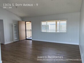 13634 S Doty Ave in Hawthorne, CA - Building Photo - Building Photo
