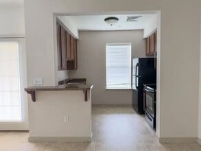 2038 Shady Oak Dr in Mount Joy, PA - Foto de edificio - Building Photo