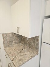 8821 W Flagler St in Miami, FL - Building Photo - Building Photo