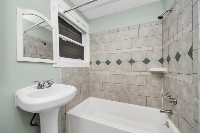 property at 1213 28th St