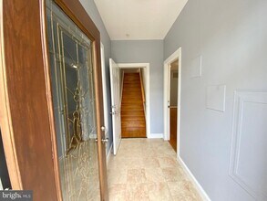 812 5th St NE in Washington, DC - Building Photo - Building Photo