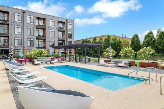 4101 Laclede Ave, Unit 411 in St. Louis, MO - Building Photo - Building Photo