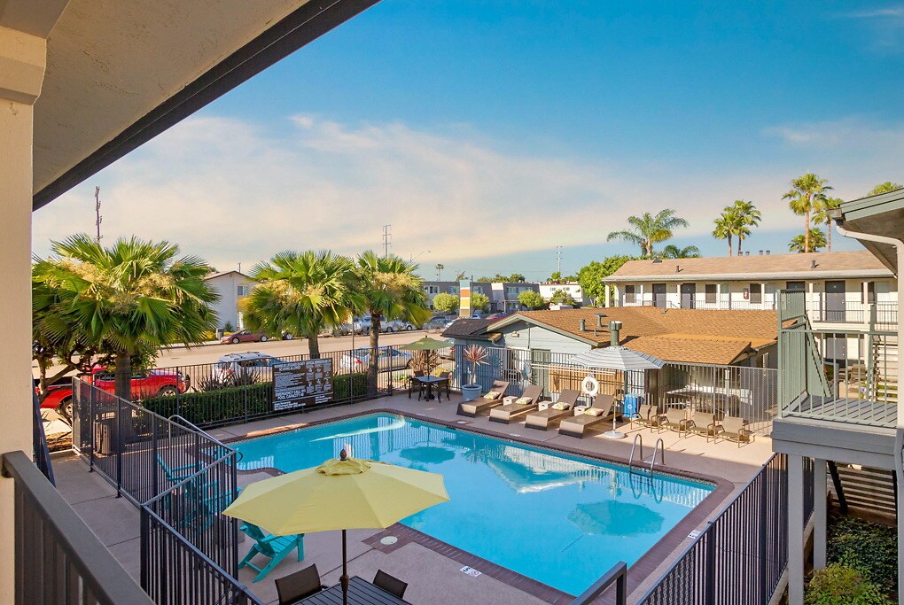 Mesa Village in San Diego, CA - Building Photo