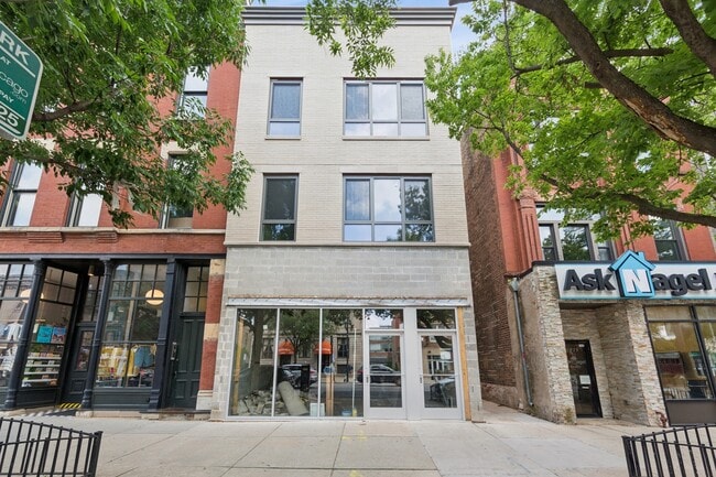 property at 1917 W Division St