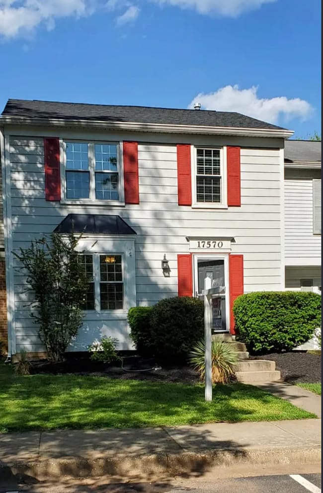 property at 17570 Macduff Ave