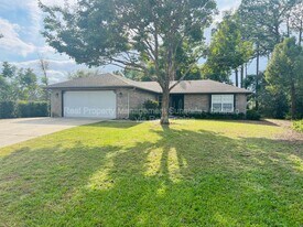 1740 Whipple Dr in Deltona, FL - Building Photo