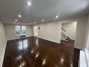 676 Park Ave in East Orange, NJ - Building Photo - Building Photo